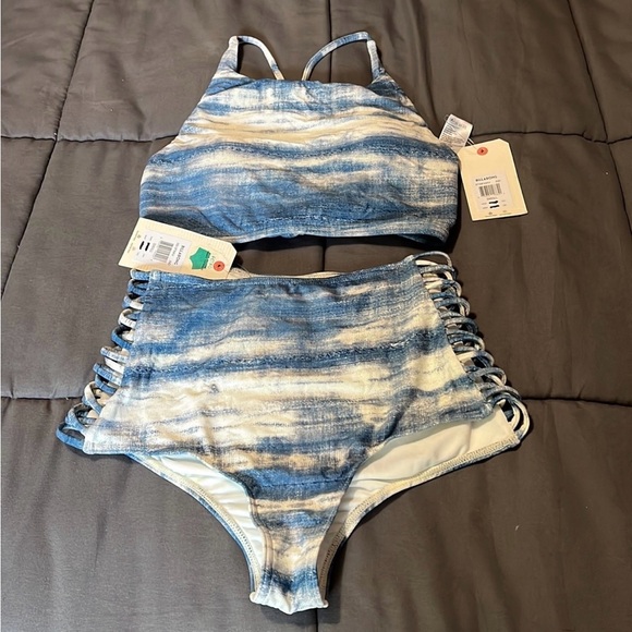 Billabong retro bikini set NWT - Picture 1 of 6